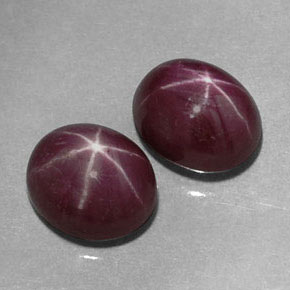 Rubino stellato naturale rosso da  ct, taglio ovale, opaco