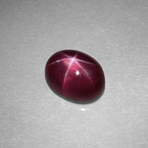 Rubino stellato naturale rosso da 0,89 ct, taglio ovale, opaco