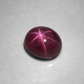 Rubino stellato Rosso violaceo naturale da 1.54 ct, Taglio ovale, Opaco