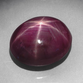 Rubino stellato naturale rosso da 7,02 ct, taglio ovale, opaco
