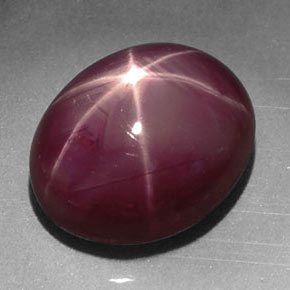 Rubino stellato naturale rosso da 5,48 ct, taglio ovale, opaco