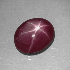 Rubino stellato naturale rosso da 4,24 ct, taglio ovale, opaco