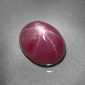 Rubino stellato naturale rosso da 2,20 ct, taglio ovale, opaco