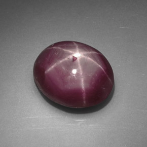 Rubino stellato naturale rosso da 4,12 ct, taglio ovale, opaco