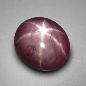Rubino stellato naturale rosso da 3,96 ct, taglio ovale, opaco