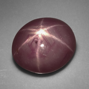 Rubino stellato naturale rosso da 5,80 ct, taglio ovale, opaco