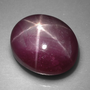 Rubino stellato naturale rosso da 5,68 ct, taglio ovale, opaco