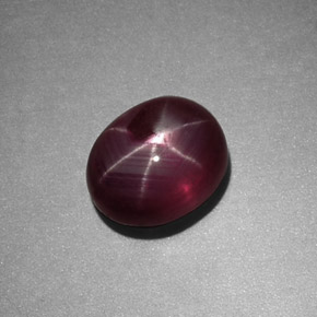 Rubino stellato Rosso violaceo naturale da 1.63 ct, Trasparente, Trasparente/Traslucido