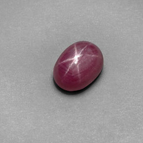 Rubino stellato Rosso tendente al rosa naturale da 1.63 ct, Taglio ovale, Opaco