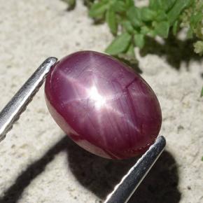 Rubino stellato naturale rosso da 2,68 ct, taglio ovale, opaco