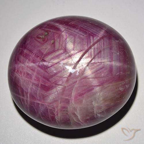 Rubino Stellato Viola rossastro naturale da 127.45 ct, Ovale, Opaco