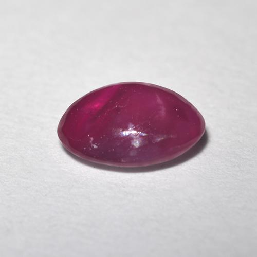 Rubino stellato naturale rosso da 0,64 ct, taglio ovale, traslucido