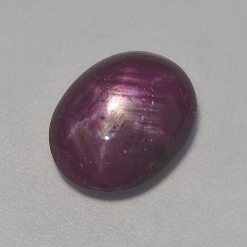Rubino stellato Rosso scuro naturale da 5.32 ct, Taglio ovale, Traslucido