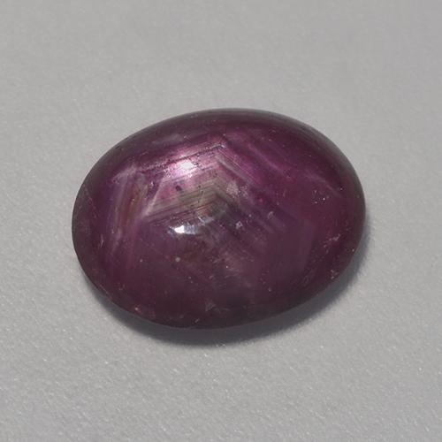 Rubino stellato Rosso scuro naturale da 5.32 ct, Taglio ovale, Traslucido