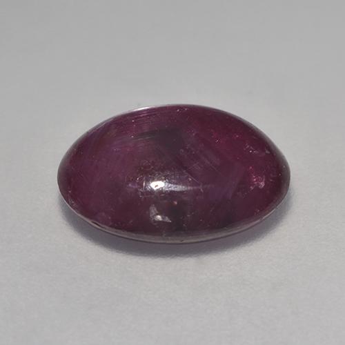 Rubino stellato Rosso scuro naturale da 5.32 ct, Taglio ovale, Traslucido
