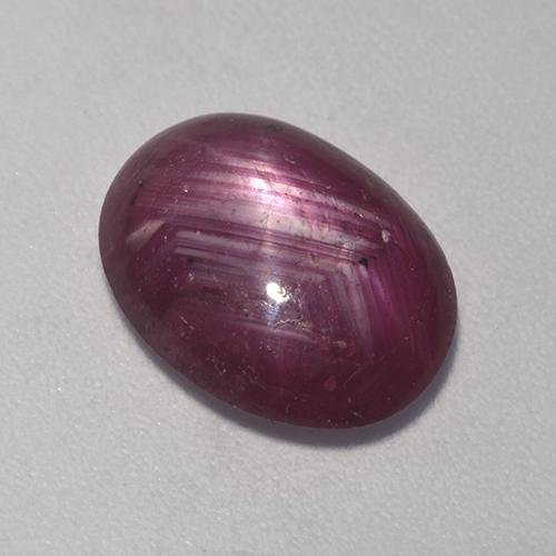 Rubino Stellato Rosso scuro naturale da 5.06 ct, Ovale, Traslucido
