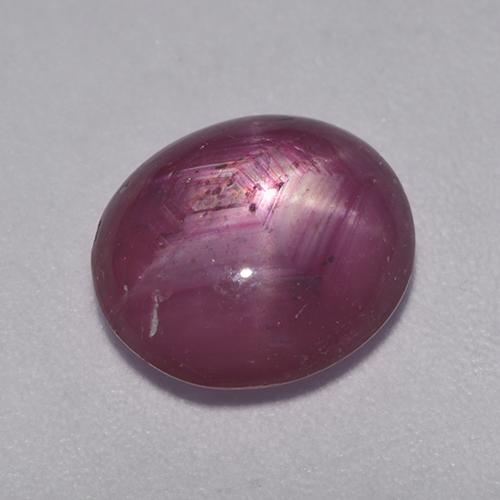 Rubino stellato Viola medio-scuro naturale da 4.50 ct, Taglio ovale, Traslucido