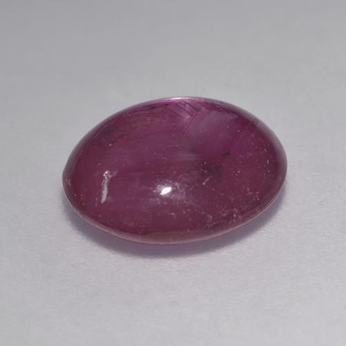 Rubino stellato Viola medio-scuro naturale da 4.50 ct, Taglio ovale, Traslucido