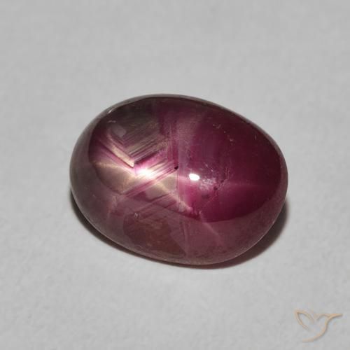 Rubino Stellato Prugna Viola naturale da 4.72 ct, Ovale, Opaco
