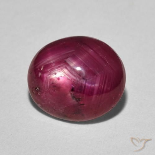 Rubino Stellato Rosso scuro naturale da 4.40 ct, Ovale, Opaco