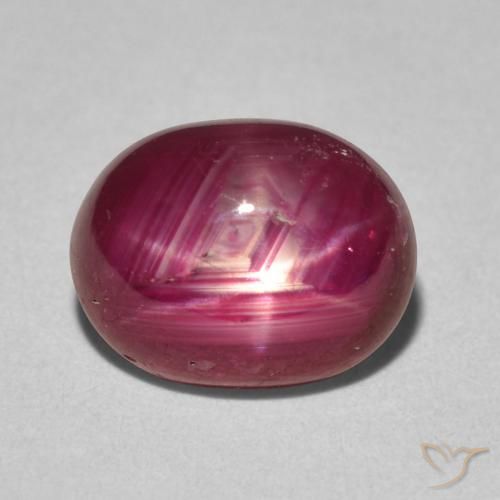 4.42ct Naturale Vino Rosso Profondo Rubino stellato, Ovale, Opaco