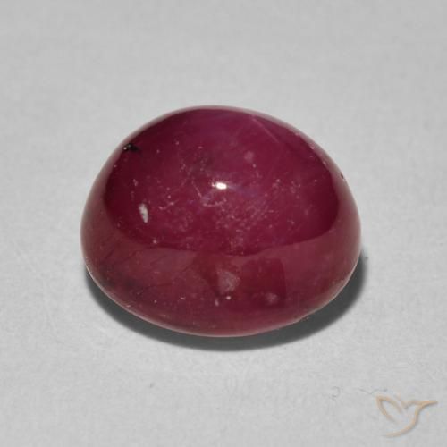 Rubino Stellato Rosso scuro naturale da 4.69 ct, Ovale, Opaco
