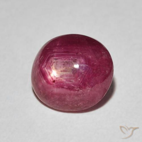 Rubino Stellato Rosso medio naturale da 3.31 ct, Ovale, Opaco