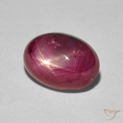 Rubino Stellato Rosso scuro naturale da 3.77 ct, Ovale, Opaco