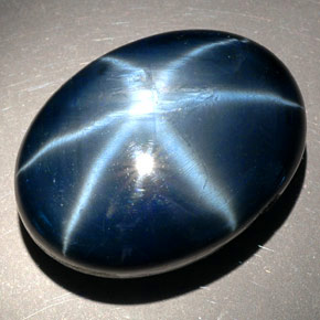 Zaffiro stellato naturale blu da 81,27 ct, taglio ovale, opaco