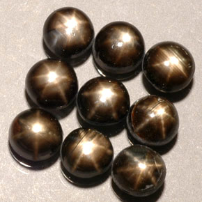 Zaffiro stellato naturale nero da  ct, taglio rotondo, opaco