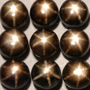 Zaffiro stellato naturale nero da  ct, taglio rotondo, opaco