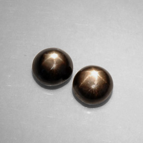 Zaffiro stellato naturale nero da  ct, taglio rotondo, opaco