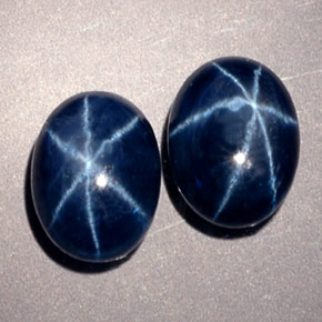 Zaffiro stellato naturale blu da  ct, taglio ovale, traslucido
