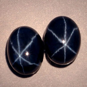 Zaffiro stellato naturale blu da  ct, taglio ovale, opaco