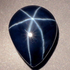 Zaffiro stellato naturale blu da 7,89 ct, taglio a pera, opaco