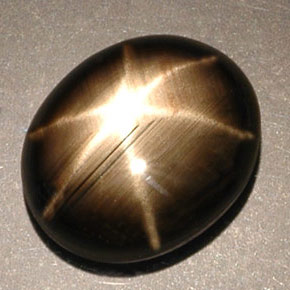 Zaffiro stellato naturale nero da 5,25 ct, taglio ovale, opaco