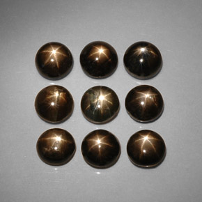 Zaffiro stellato naturale nero da  ct, taglio rotondo, opaco