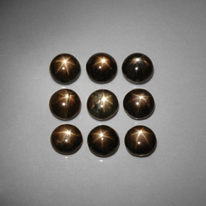 Zaffiro stellato naturale nero da  ct, taglio rotondo, opaco