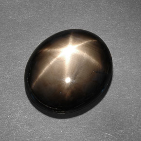 Zaffiro stellato naturale nero da 13,78 ct, taglio ovale, opaco