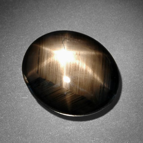 Zaffiro stellato naturale nero da 10,78 ct, taglio ovale, opaco