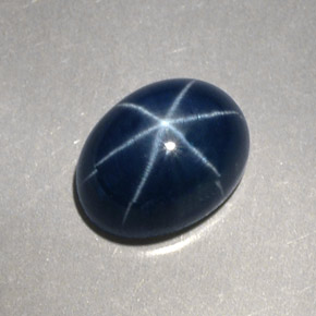 Zaffiro stellato naturale blu da 2,52 ct, taglio ovale, opaco