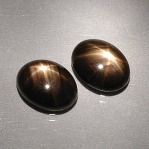 Gemme di Zaffiro stellato Nero naturale da  ct, Taglio ovale, Opaco