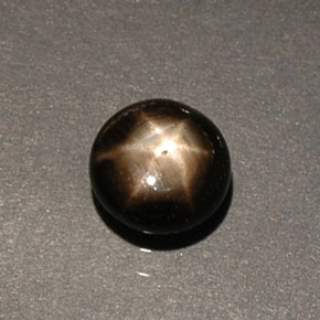 Zaffiro stellato naturale nero da 0,60 ct, taglio rotondo, opaco