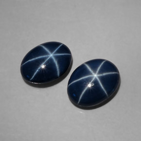 Zaffiro stellato naturale blu da  ct, taglio ovale, opaco