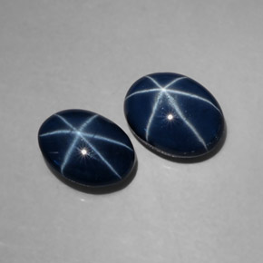 Zaffiro stellato naturale blu da  ct, taglio ovale, opaco