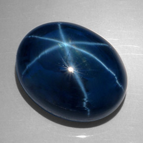 Zaffiro stellato naturale blu da 62,28 ct, taglio ovale, opaco