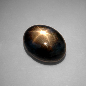 Zaffiro stellato naturale nero da 10,65 ct, taglio ovale, opaco
