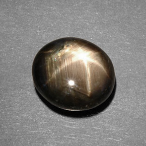 Zaffiro stellato naturale nero da 5,82 ct, taglio ovale, opaco