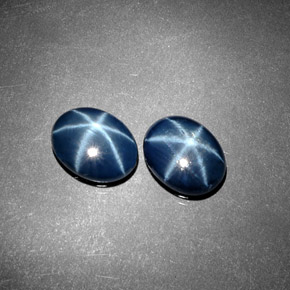 Zaffiro stellato naturale blu da  ct, taglio ovale, opaco