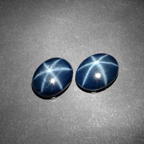 Zaffiro stellato naturale blu da  ct, taglio ovale, opaco